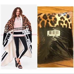 NWT PINK SHERPA BLANKET